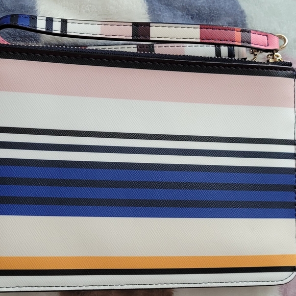 Kate Spade Bold Striped Wristlet Bag with Gold Zipper NWOT - Picture 2 of 4